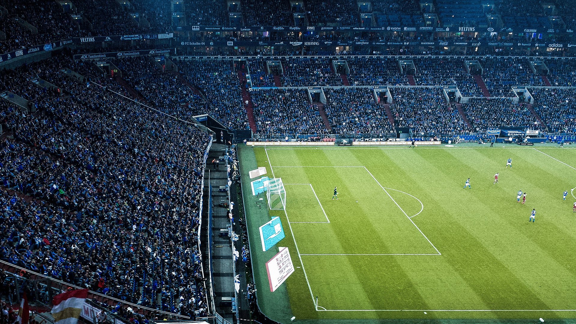 S16回北美被夸爆:“电竞最好的时代又回来了”