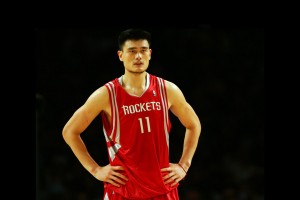 开云·体育官网-东契奇全场22投9中，砍下29分11篮板10助攻3抢断，东契奇克服颈伤触底反弹 单节暴走狂砍19分强势收胜