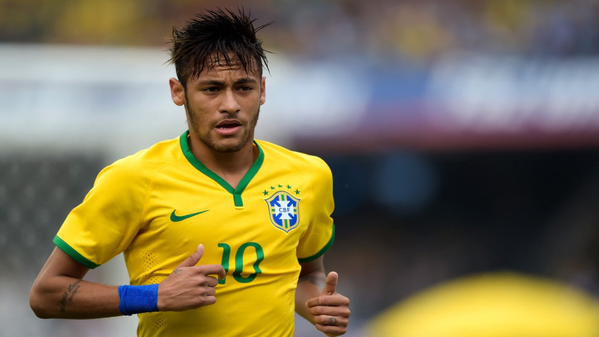 《FIFA》虚拟足球盛典,全球玩家期待已久!